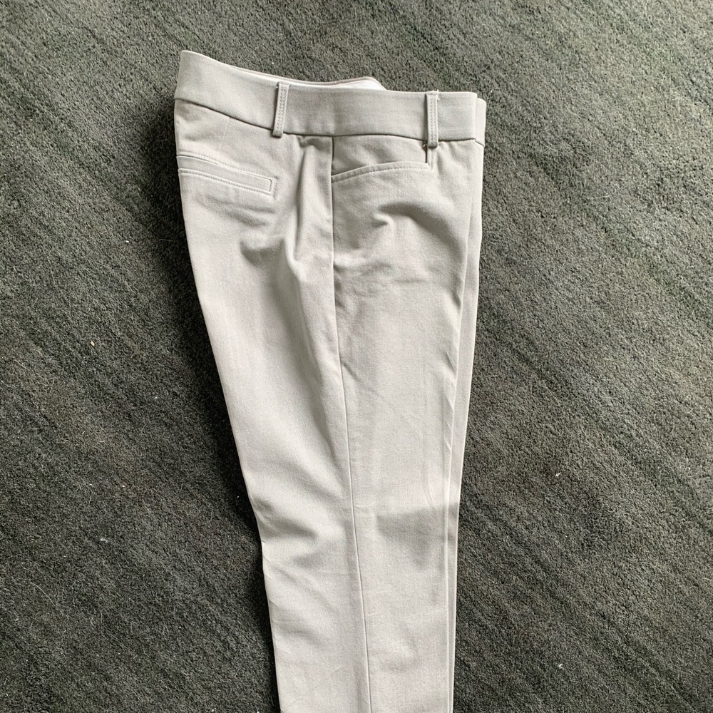 SOLD - Banana Republic Petite Skinny Sloan Pant
